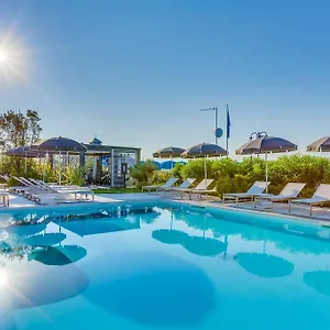 https://hotel-mariver.hotelslidodijesolo.com